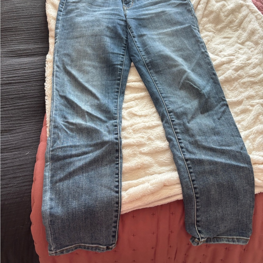 Judy Blue Straight Leg Jeans in Classic Blue